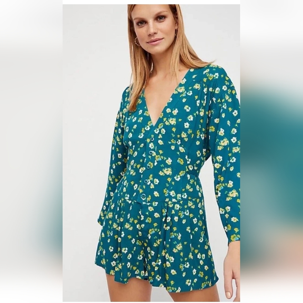 Free People L'Amour Turquoise Floral Boho Romper Long Sleeve Waist Tie NWOT Sz 0